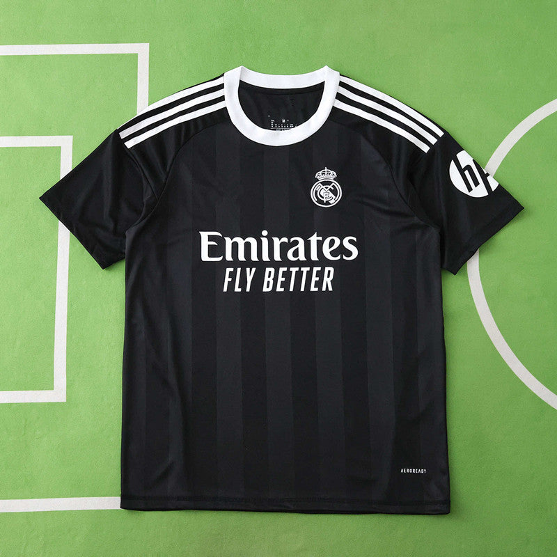 2526 season Real Madrid CF goalkeeper Fan version