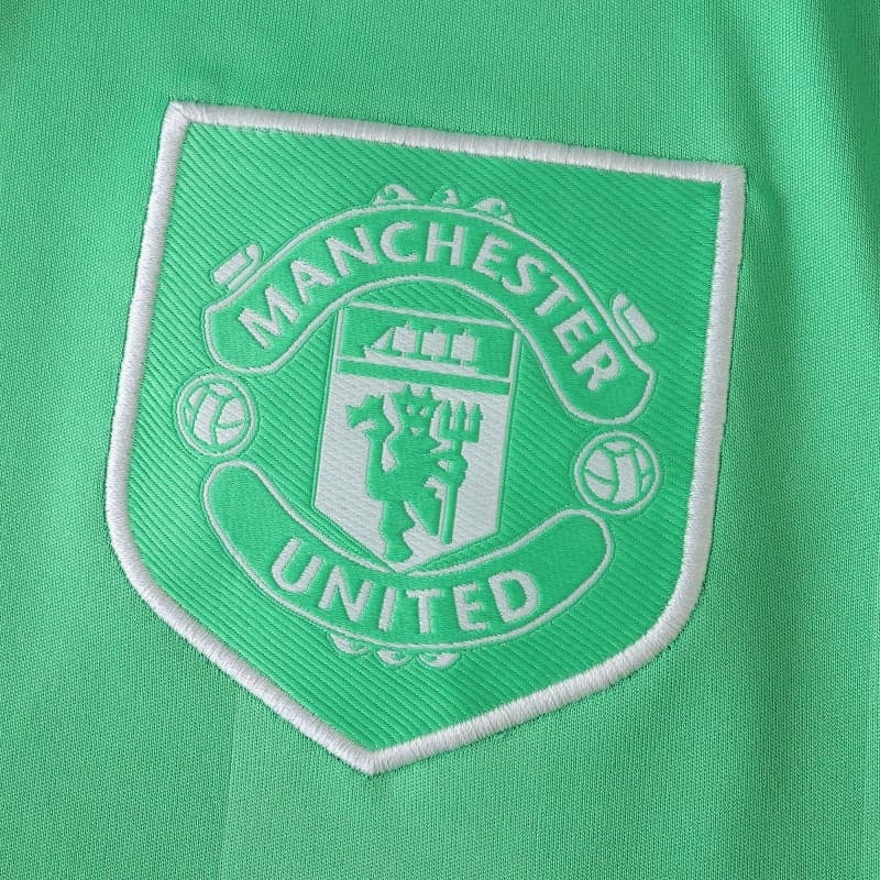 2526 season Manchester United F.C. goalkeeper Fan version